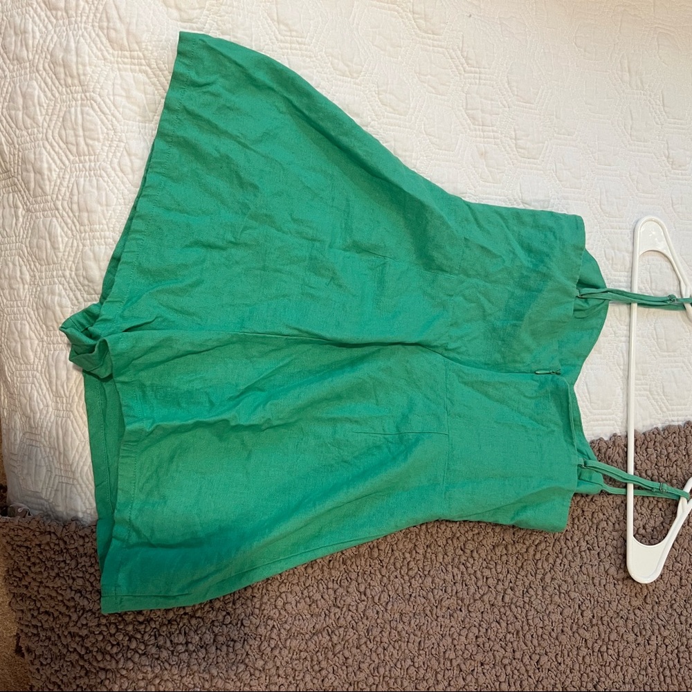 Fun, green romper! ๐ค๐ - Picture 3 of 6